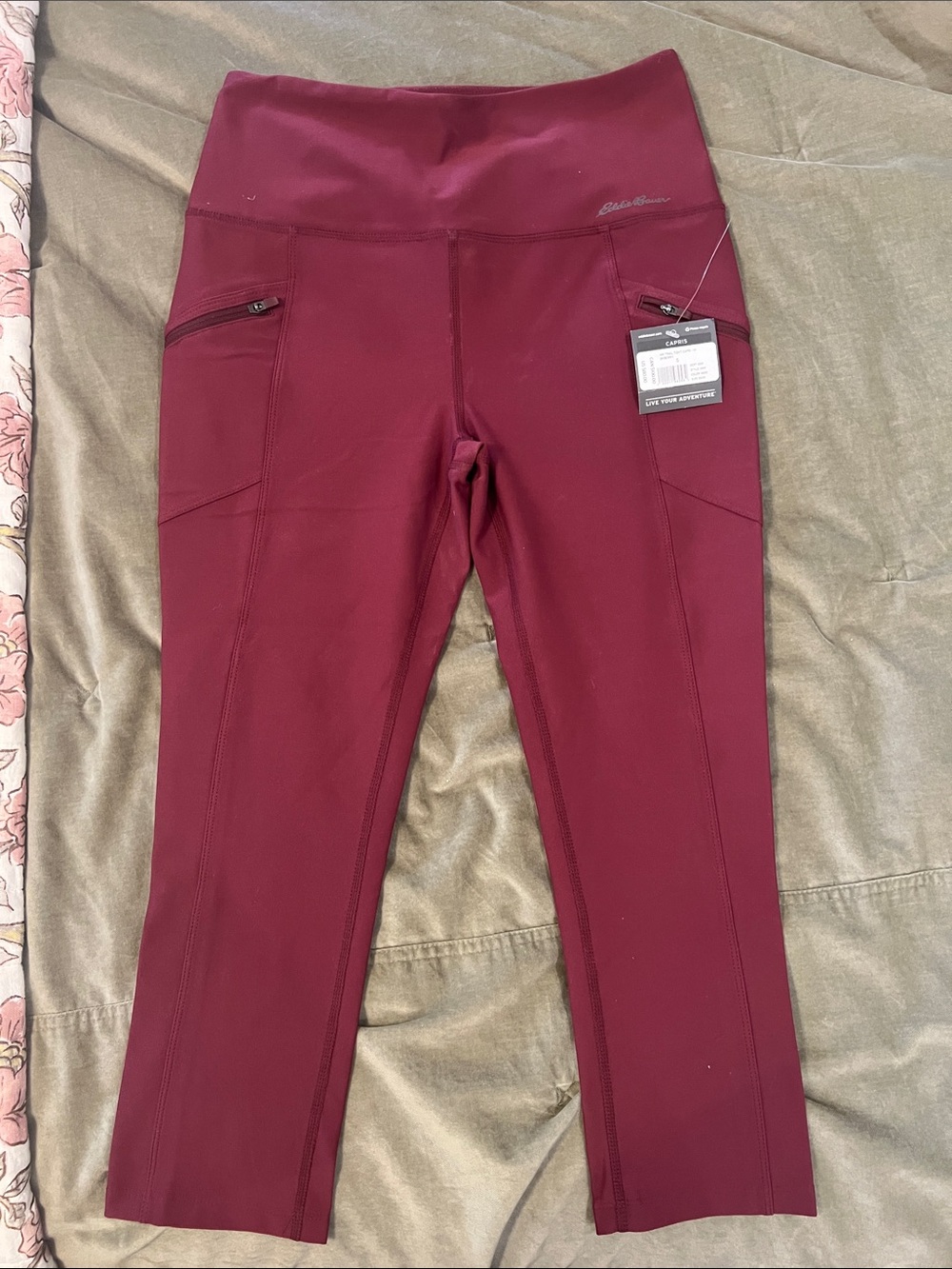 Burgundy Berry 3/4 Trail Tight Capri with Zippered Pockets